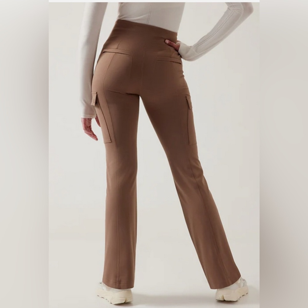 NWOT ATHLETA Delancey Straight Cargo Pant Rustic Beige Small